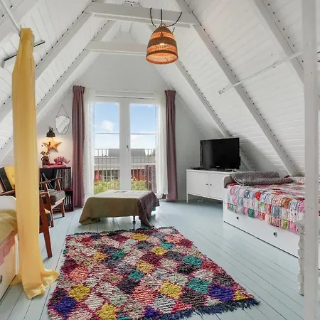 Stunning In With Wifi And 2 Bedrooms