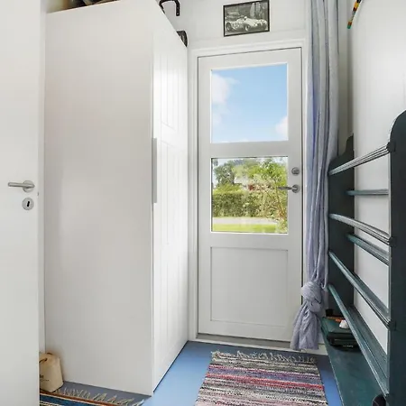 Casa vacanze Stunning In With Wifi And 2 Bedrooms *
